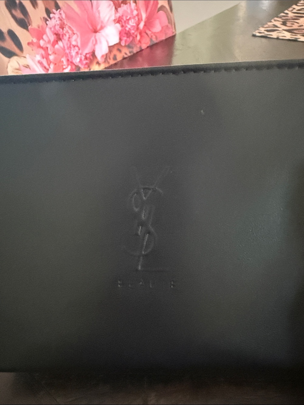 GWP!!Saint Laurent Black Leather Logo Embossed Pouch can convert into crossbody